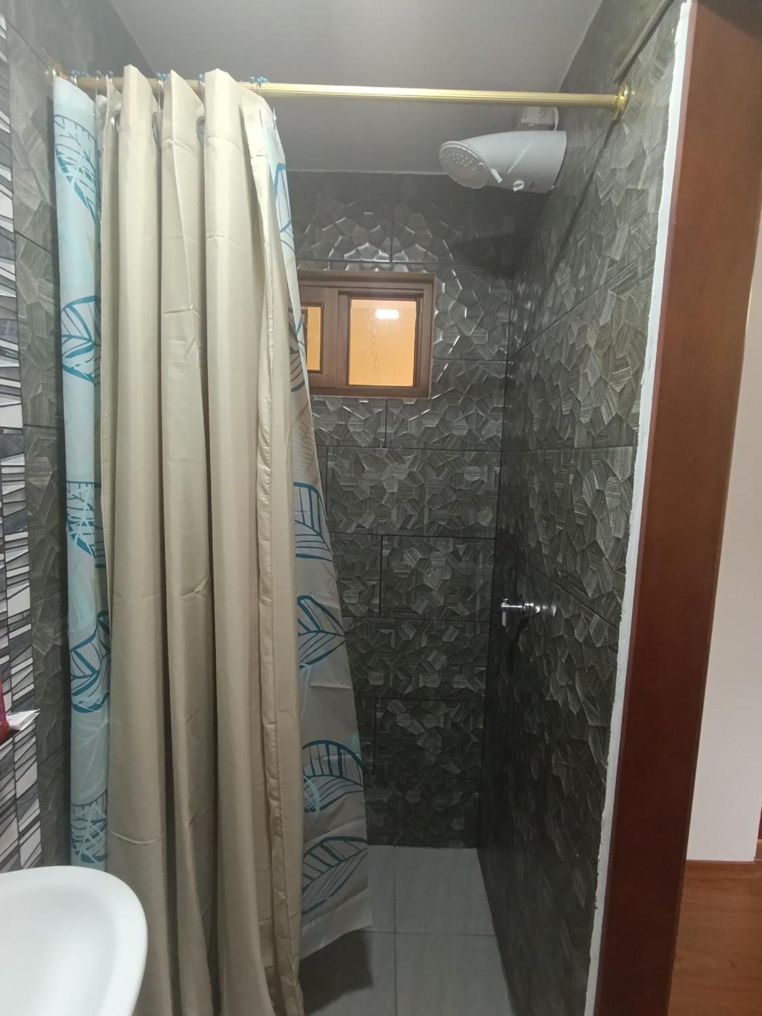 Hospedaje Wiruyana Cotacachi Luaran gambar